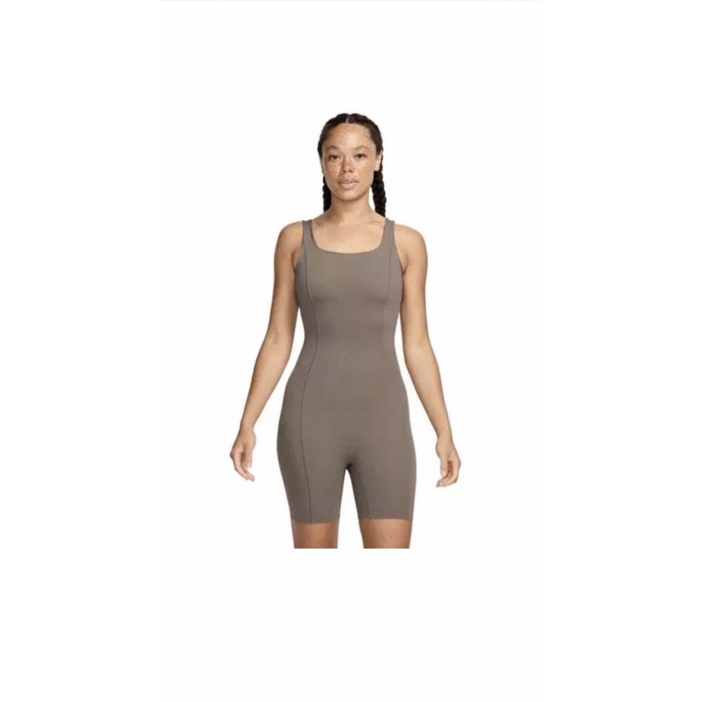 Nike Zenvy Dri-FIT Womens Size L Short Training Bodysuit Brown Taupe
